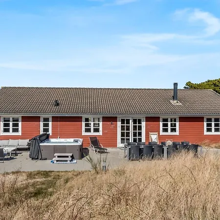 Uolevi - 1-1km From The Sea By Interhome בית נופש *
